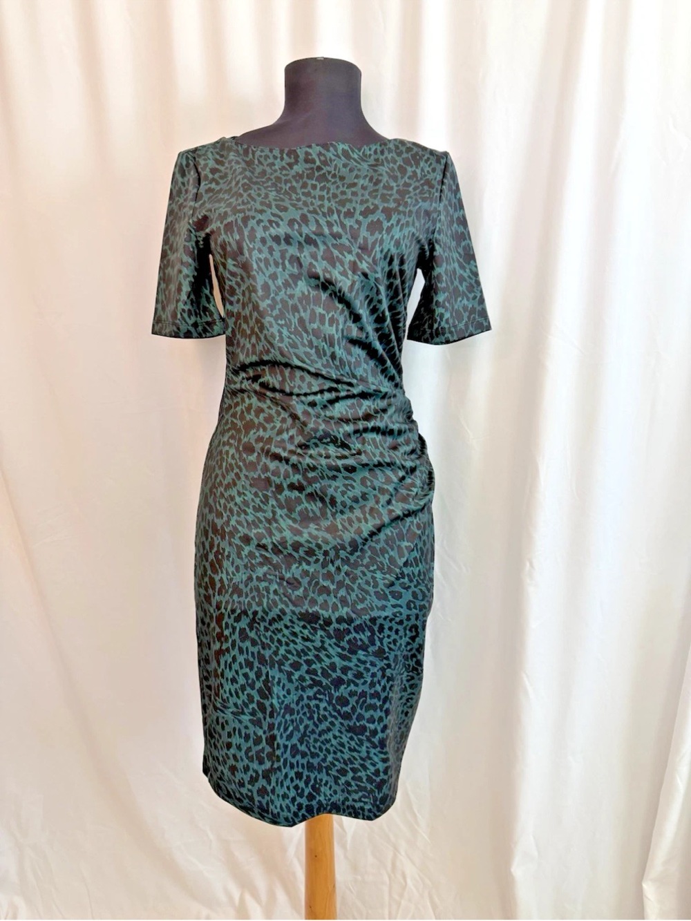 Elie Tahari Green and Black Leopard Print Side Ruched Sheath Dress - Extra Small